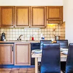 Ambassador Ii 13 By Interhome شقة